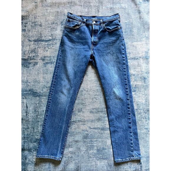 Levi's Blue 501 Original Fit Straight Leg Button Fly Jeans 31 x 30 - Picture 1 of 6